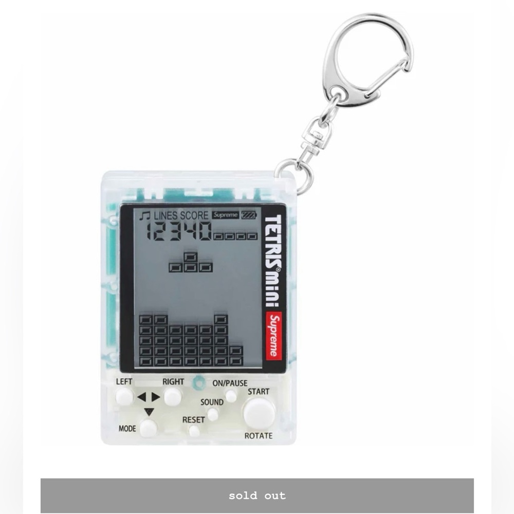 🔥SOLD OUT🔥Supreme x Tetris Mini Game|SS24|Clear|Keychain|CONFIRMED